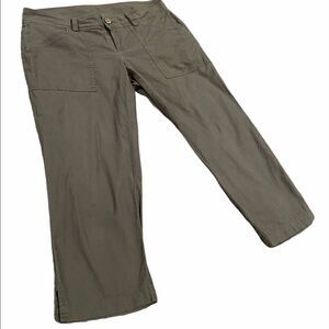Field & Stream Cropped Pants Size 6